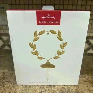 NEW Hallmark Keepsake Golden Metal Wreath Ornament & Stocking Hanger Christmas